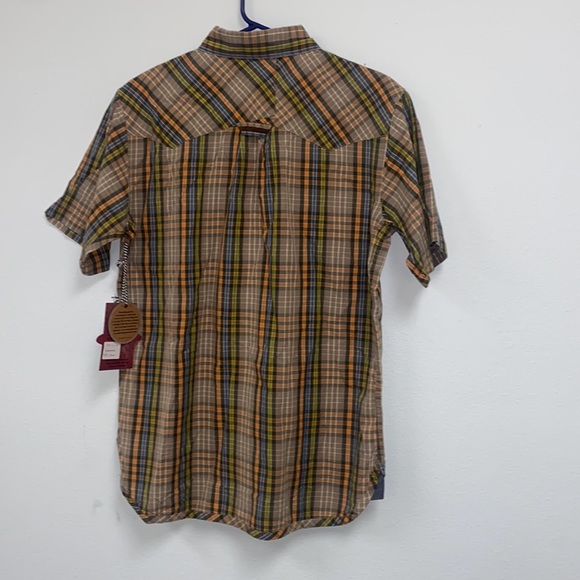 Flyshacker shirt.  Medium. New with tags. - Picture 5 of 7